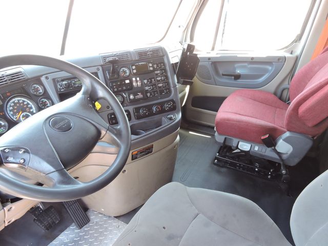 2016 Freightliner CA125 Sleeper