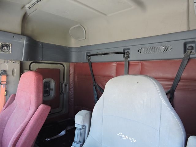 2016 Freightliner CA125 Sleeper