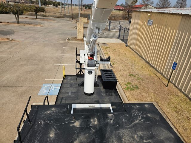 2016 Freightliner FLATBED ALTEC LRV56 FORESTRY 61 FT REAR MOUNT 4X4 FLATBED FORESTRY UNIT | Irving, TX | Pinnacle Trucks