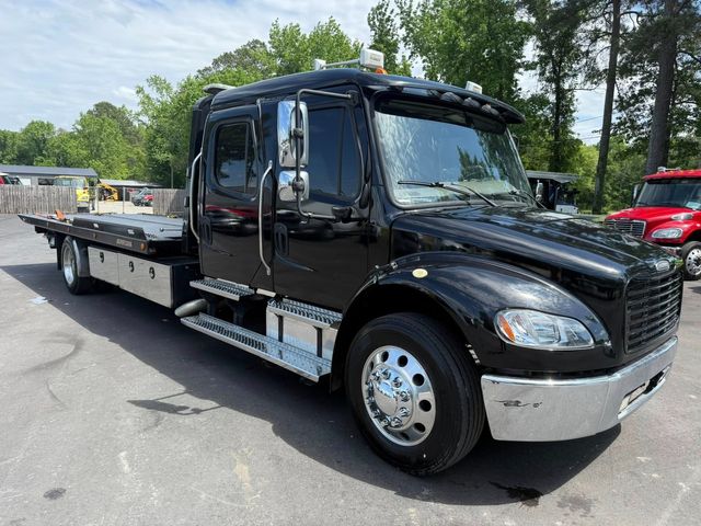 2016 Freightliner M106