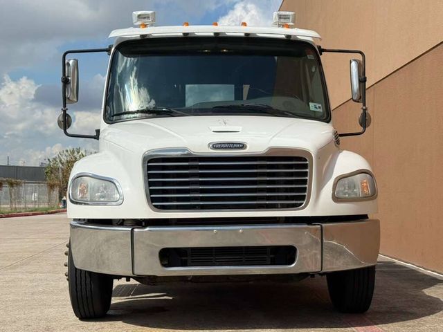 2016 Freightliner M2 106 4X2 4dr Crew Cab | Houston, TX | Houston Auto Credit 2016 Freightliner M2 106 4X2 4dr Crew Cab | Houston, TX | Houston Auto Credit
