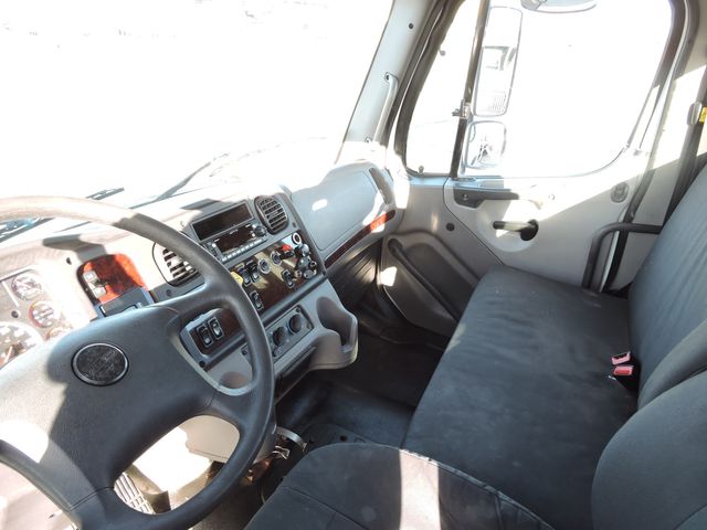 2016 Freightliner M2 Cab & Chassis 