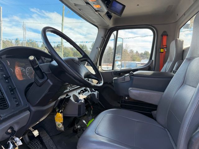 2016 Freightliner M2