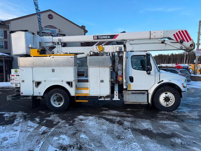 2016 Freightliner M2 HiRanger 57'