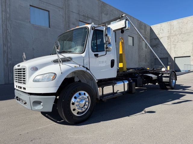 2016 Freightliner M2 Hooklift 