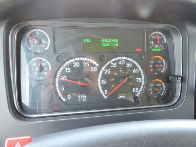 2016 Freightliner M2106 Non-CDL Box Truck 