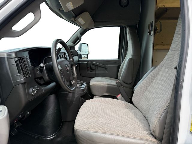 2016 GMC SAVANA G350012FT Utility Box V8 | Canton, Ohio | Ohio Auto Warehouse LLC