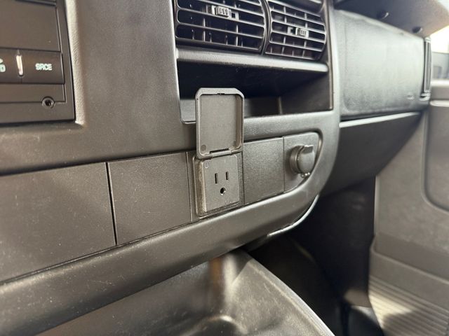 2016 GMC SAVANA G350012FT Utility Box V8 | Canton, Ohio | Ohio Auto Warehouse LLC