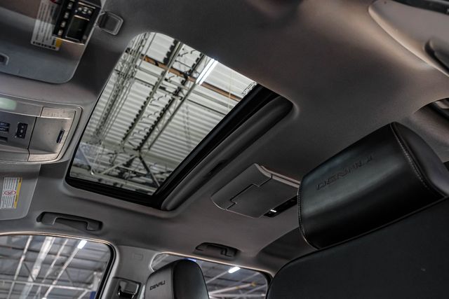 2016 GMC Sierra 2500HD Denali COGNITO LIFT 26" Specalty Forged 37" M/T | Dallas, TX | East Dallas Diesel 2016 GMC Sierra 2500HD Denali COGNITO LIFT 26" Specalty Forged 37" M/T | Dallas, TX | East Dallas Diesel