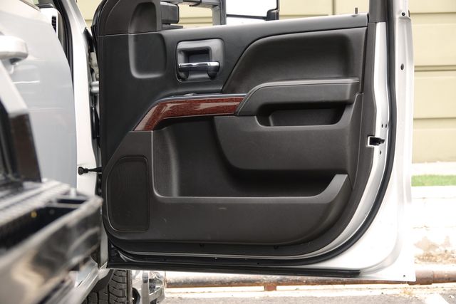 2016 GMC Sierra 3500HD CC SLE | Carrollton, TX | Perfect Motorcars 2016 GMC Sierra 3500HD CC SLE | Carrollton, TX | Perfect Motorcars