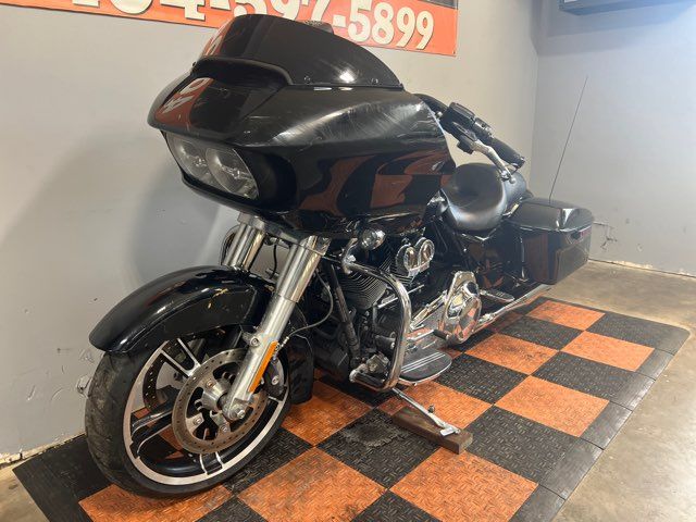 2016 Harley-Davidson Road Glide Base