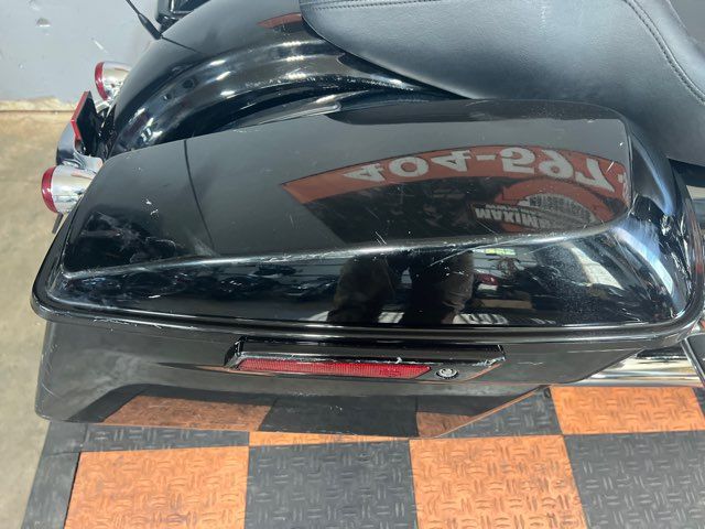 2016 Harley-Davidson Road Glide Base