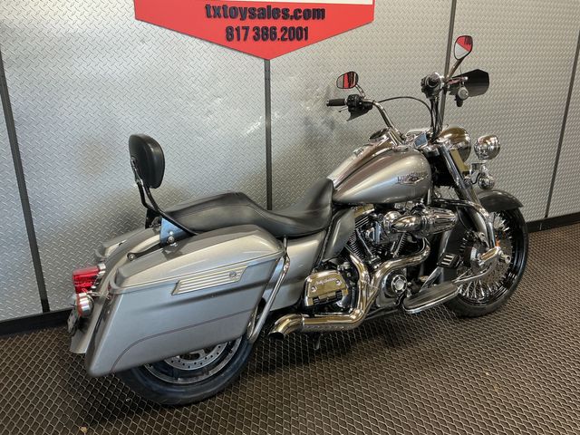 2016 Harley-Davidson Road King Base | Fort Worth, TX | TX Toy Sales 2016 Harley-Davidson Road King Base | Fort Worth, TX | TX Toy Sales