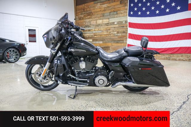 2016 Harley-Davidson Street Glide CVO Cruiser Touring Sport Black 1 Owner Financing 2016 Harley-Davidson Street Glide CVO Cruiser Touring Sport Black 1 Owner Financing