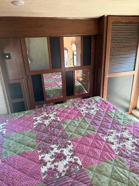 2016 Heartland OAKMONT 325RE