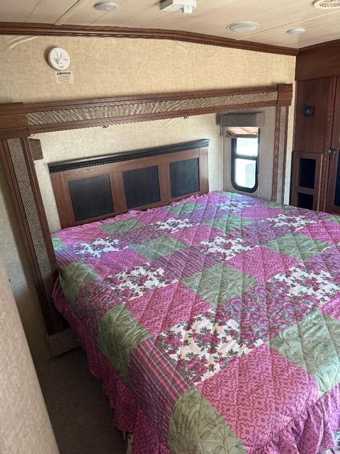 2016 Heartland OAKMONT 325RE