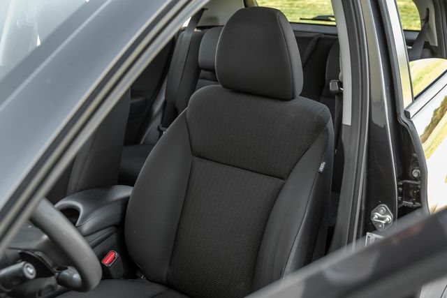 2016 Honda HR-V EX Heated Seats Moonroof Push Start Dual Climate 2016 Honda HR-V EX Heated Seats Moonroof Push Start Dual Climate