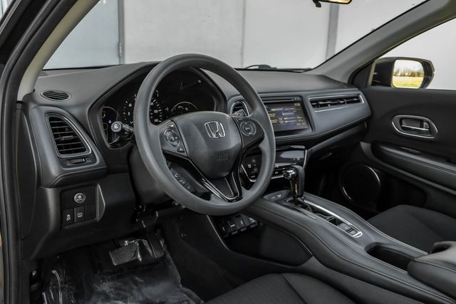 2016 Honda HR-V EX Heated Seats Moonroof Push Start Dual Climate 2016 Honda HR-V EX Heated Seats Moonroof Push Start Dual Climate