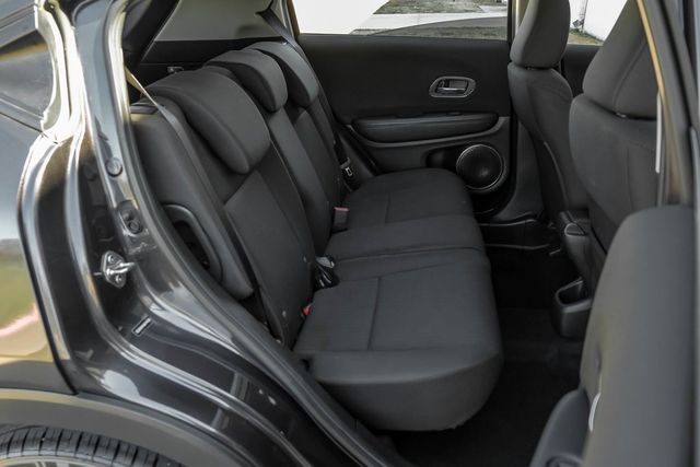 2016 Honda HR-V EX Heated Seats Moonroof Push Start Dual Climate 2016 Honda HR-V EX Heated Seats Moonroof Push Start Dual Climate