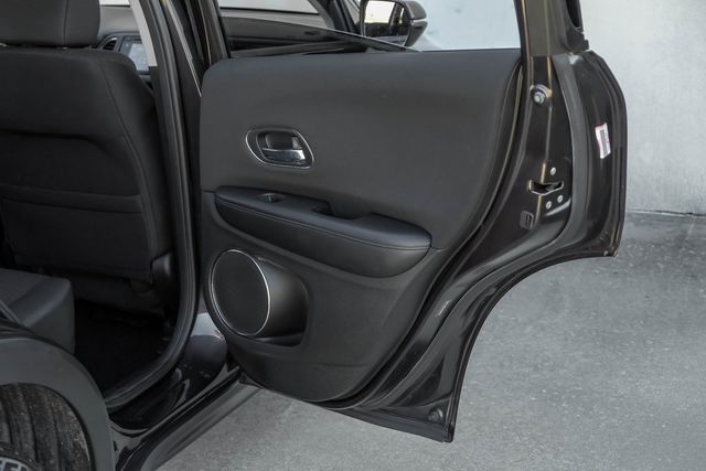 2016 Honda HR-V EX Heated Seats Moonroof Push Start Dual Climate 2016 Honda HR-V EX Heated Seats Moonroof Push Start Dual Climate