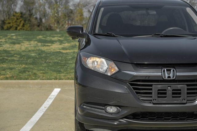 2016 Honda HR-V EX Heated Seats Moonroof Push Start Dual Climate 2016 Honda HR-V EX Heated Seats Moonroof Push Start Dual Climate