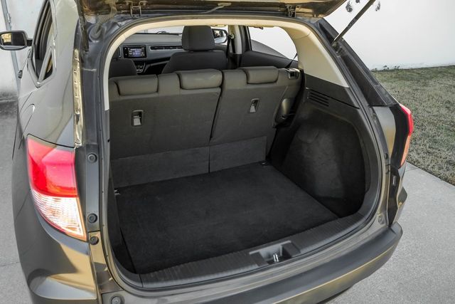 2016 Honda HR-V EX Heated Seats Moonroof Push Start Dual Climate 2016 Honda HR-V EX Heated Seats Moonroof Push Start Dual Climate