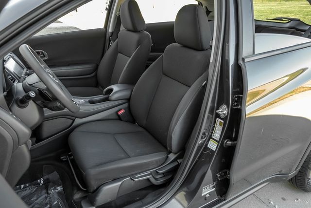 2016 Honda HR-V EX Heated Seats Moonroof Push Start Dual Climate 2016 Honda HR-V EX Heated Seats Moonroof Push Start Dual Climate