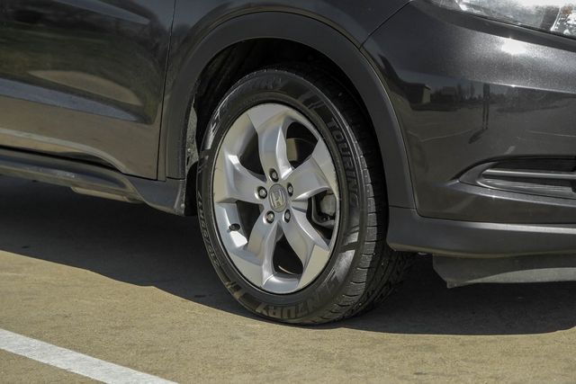 2016 Honda HR-V EX Heated Seats Moonroof Push Start Dual Climate 2016 Honda HR-V EX Heated Seats Moonroof Push Start Dual Climate