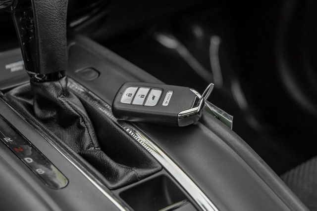 2016 Honda HR-V EX Heated Seats Moonroof Push Start Dual Climate 2016 Honda HR-V EX Heated Seats Moonroof Push Start Dual Climate