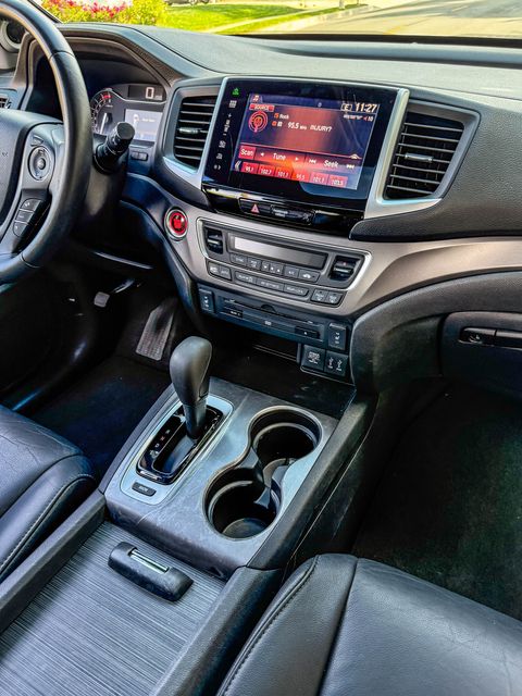 2016 Honda Pilot EX-L w/RES | Agoura Hills, CA | SoCal Auto Group 2016 Honda Pilot EX-L w/RES | Agoura Hills, CA | SoCal Auto Group