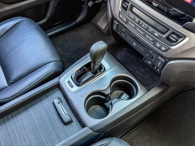 2016 Honda Pilot EX-L w/RES | Agoura Hills, CA | SoCal Auto Group 2016 Honda Pilot EX-L w/RES | Agoura Hills, CA | SoCal Auto Group