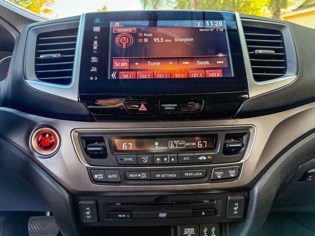 2016 Honda Pilot EX-L w/RES | Agoura Hills, CA | SoCal Auto Group 2016 Honda Pilot EX-L w/RES | Agoura Hills, CA | SoCal Auto Group