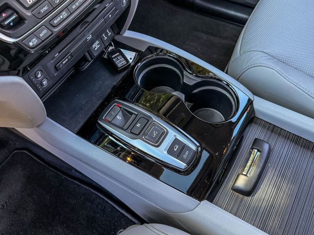 2016 Honda Pilot Elite | Agoura Hills, CA | SoCal Auto Group 2016 Honda Pilot Elite | Agoura Hills, CA | SoCal Auto Group