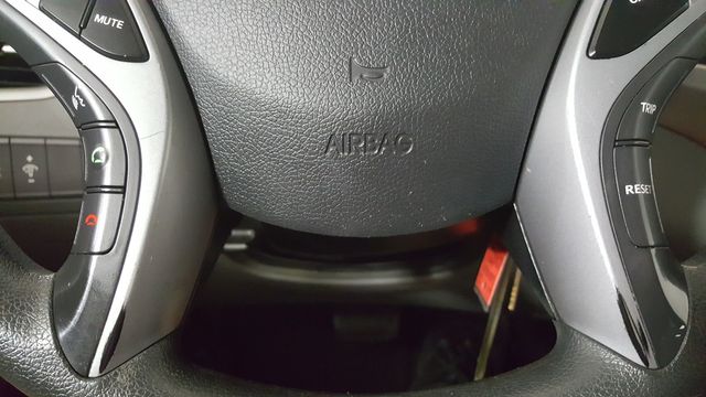 2016 Hyundai ELANTRA SE | Carrollton, TX | Legend Motorcars of Carrollton