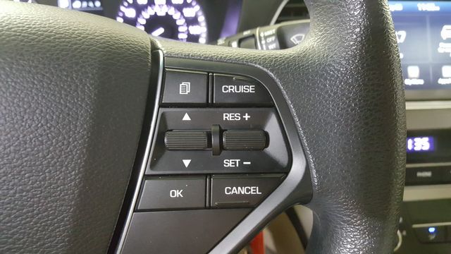2016 Hyundai SONATA SE | Carrollton, TX | Legend Motorcars of Carrollton