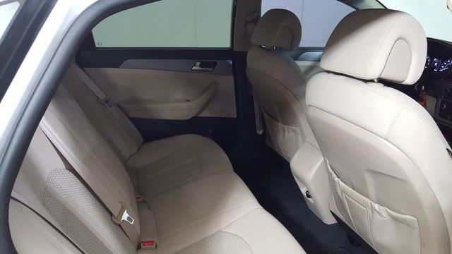 2016 Hyundai SONATA SE | Carrollton, TX | Legend Motorcars of Carrollton