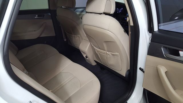 2016 Hyundai SONATA SE | Carrollton, TX | Legend Motorcars of Carrollton 2016 Hyundai SONATA SE | Carrollton, TX | Legend Motorcars of Carrollton