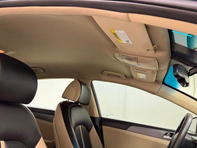 2016 Hyundai SONATA Base 4dr Sedan PZEV | Houston, TX | Houston Auto Credit