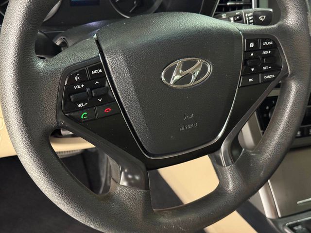 2016 Hyundai SONATA Base 4dr Sedan PZEV | Houston, TX | Houston Auto Credit