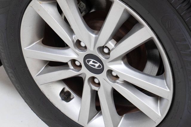 2016 Hyundai SONATA Base 4dr Sedan PZEV | Houston, TX | Houston Auto Credit