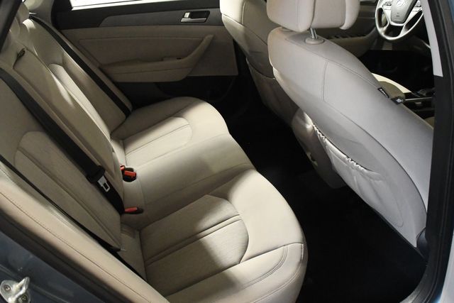 2016 Hyundai SONATA Hybrid SE | Branford, CT | Sound Auto Wholesalers 2016 Hyundai SONATA Hybrid SE | Branford, CT | Sound Auto Wholesalers