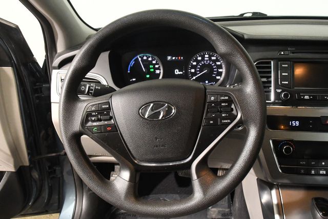 2016 Hyundai SONATA Hybrid SE | Branford, CT | Sound Auto Wholesalers 2016 Hyundai SONATA Hybrid SE | Branford, CT | Sound Auto Wholesalers