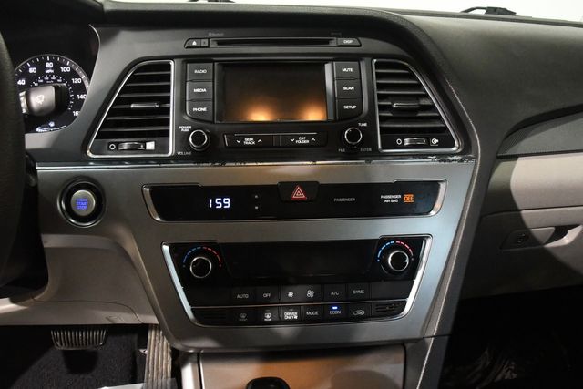 2016 Hyundai SONATA Hybrid SE | Branford, CT | Sound Auto Wholesalers 2016 Hyundai SONATA Hybrid SE | Branford, CT | Sound Auto Wholesalers