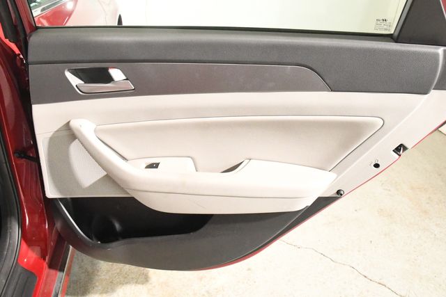 2016 Hyundai SONATA Hybrid SE | Branford, CT | Sound Auto Wholesalers 2016 Hyundai SONATA Hybrid SE | Branford, CT | Sound Auto Wholesalers