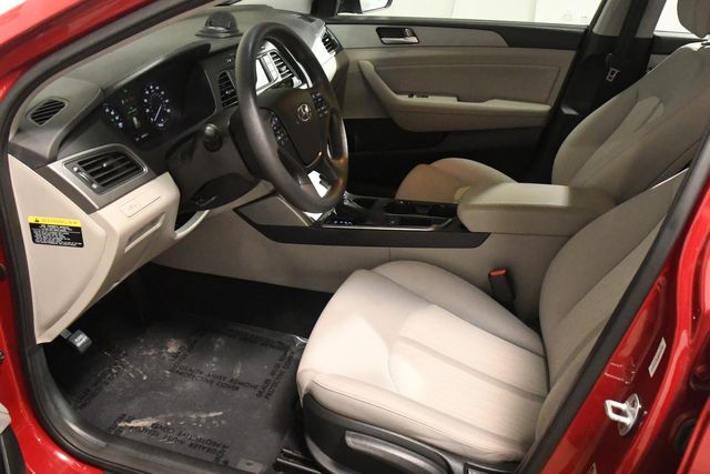 2016 Hyundai SONATA Hybrid SE | Branford, CT | Sound Auto Wholesalers 2016 Hyundai SONATA Hybrid SE | Branford, CT | Sound Auto Wholesalers