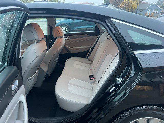 2016 Hyundai SONATA Hybrid SE ONLY 37,000 Miles | Dickinson, ND | Heiser Motors 2016 Hyundai SONATA Hybrid SE ONLY 37,000 Miles | Dickinson, ND | Heiser Motors