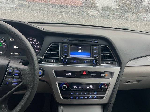 2016 Hyundai SONATA Hybrid SE ONLY 58,000 Miles | Dickinson, ND | Heiser Motors 2016 Hyundai SONATA Hybrid SE ONLY 58,000 Miles | Dickinson, ND | Heiser Motors