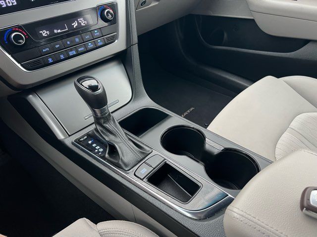 2016 Hyundai SONATA Hybrid SE ONLY 58,000 Miles | Dickinson, ND | Heiser Motors 2016 Hyundai SONATA Hybrid SE ONLY 58,000 Miles | Dickinson, ND | Heiser Motors