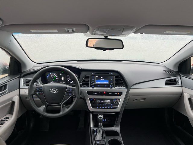2016 Hyundai SONATA Hybrid SE ONLY 58,000 Miles | Dickinson, ND | Heiser Motors 2016 Hyundai SONATA Hybrid SE ONLY 58,000 Miles | Dickinson, ND | Heiser Motors