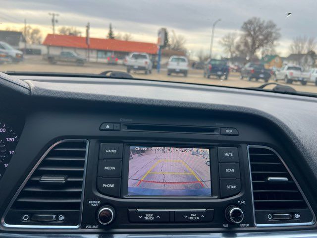 2016 Hyundai SONATA Hybrid SE ONLY 35,000 MIles | Dickinson, ND | Heiser Motors 2016 Hyundai SONATA Hybrid SE ONLY 35,000 MIles | Dickinson, ND | Heiser Motors